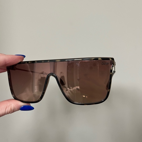 Quay Australia Nightfall Sunglasses - Picture 4 of 6